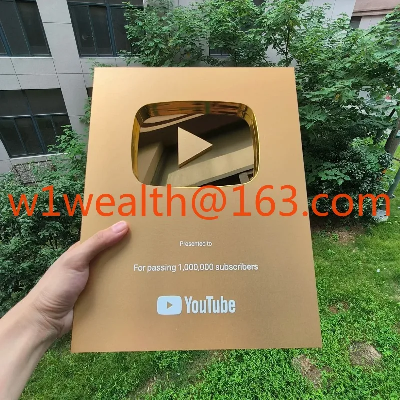 Esports Gaming Trophy - aangepaste YouTube-prijs Gouden aangepaste naam YouTube-playknop